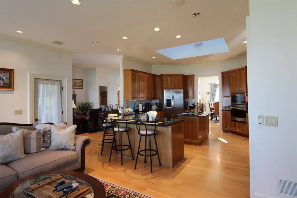 47 Four Winds Lane North Hero VT 05474