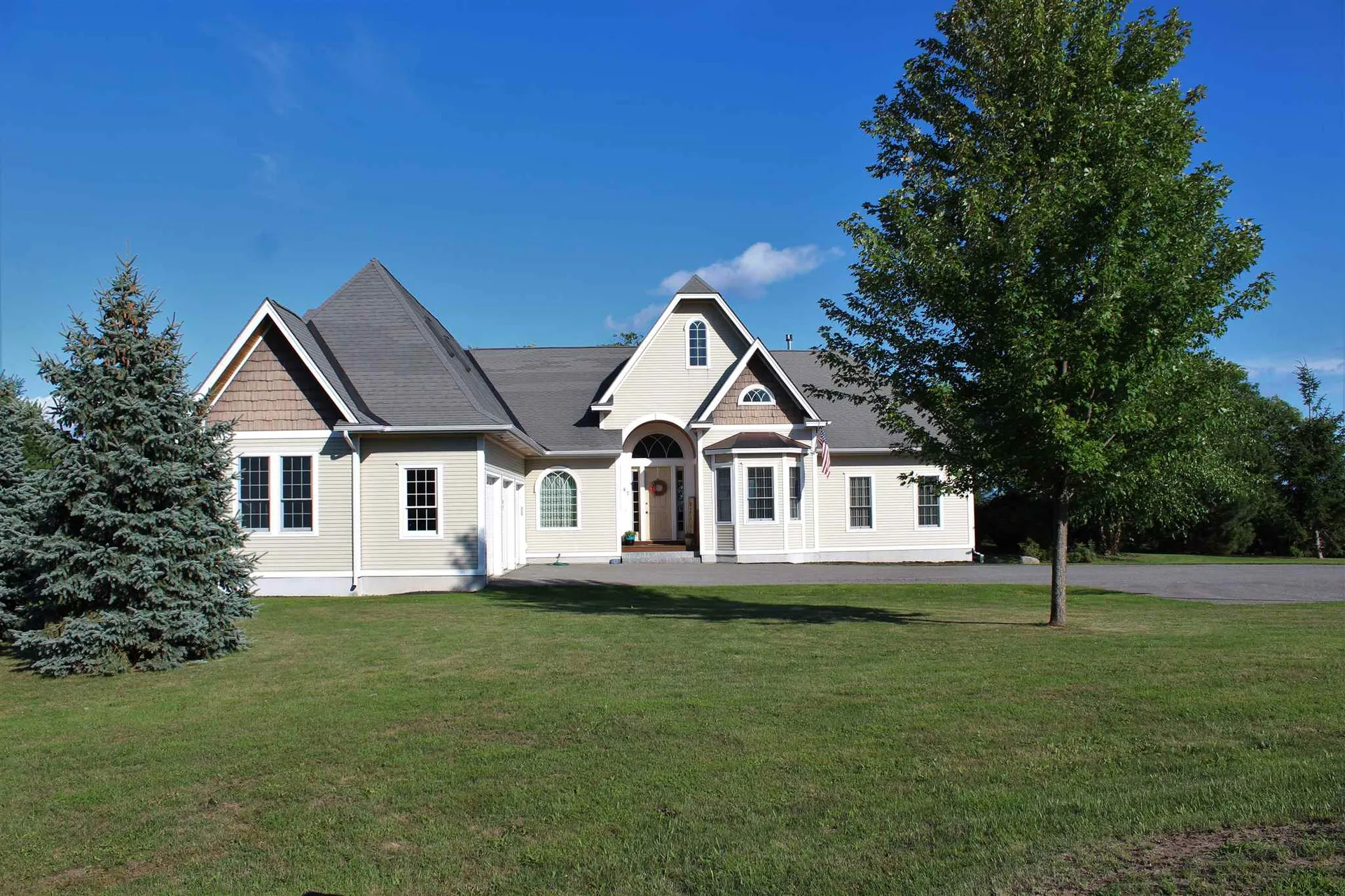 47 Four Winds Lane North Hero VT 05474