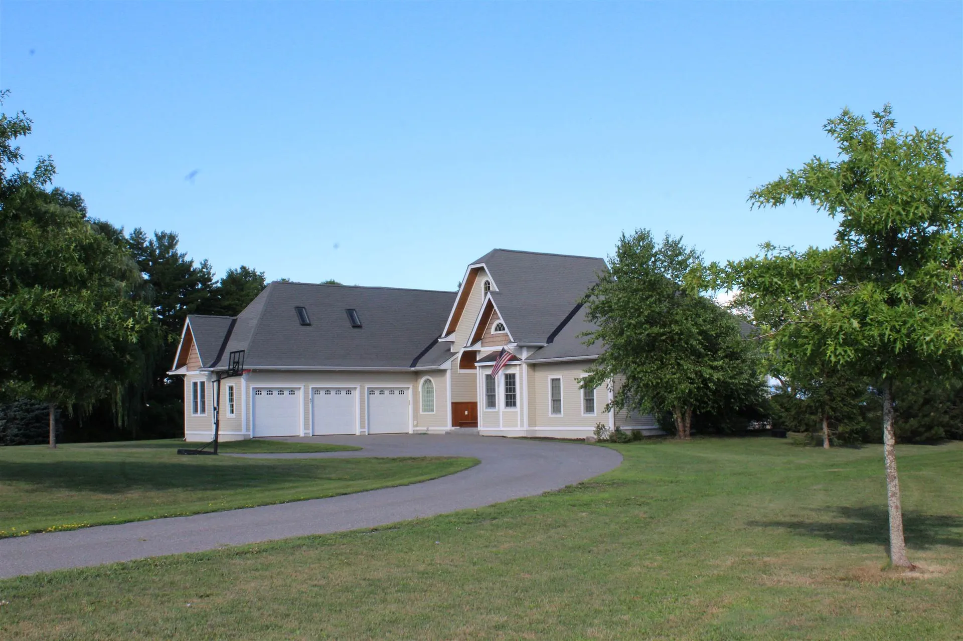 47 Four Winds Lane North Hero VT 05474