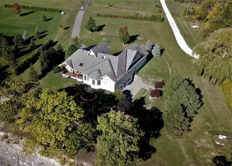 47 Four Winds Lane North Hero VT 05474