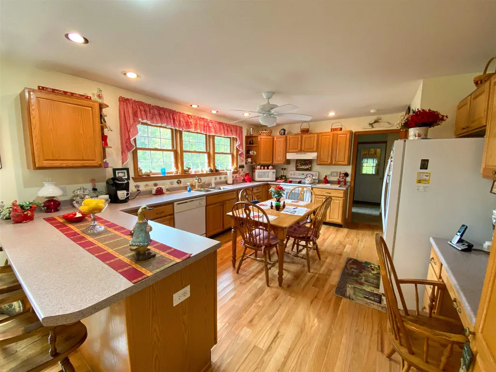 211 Stanley Lane Mount Holly VT 05758