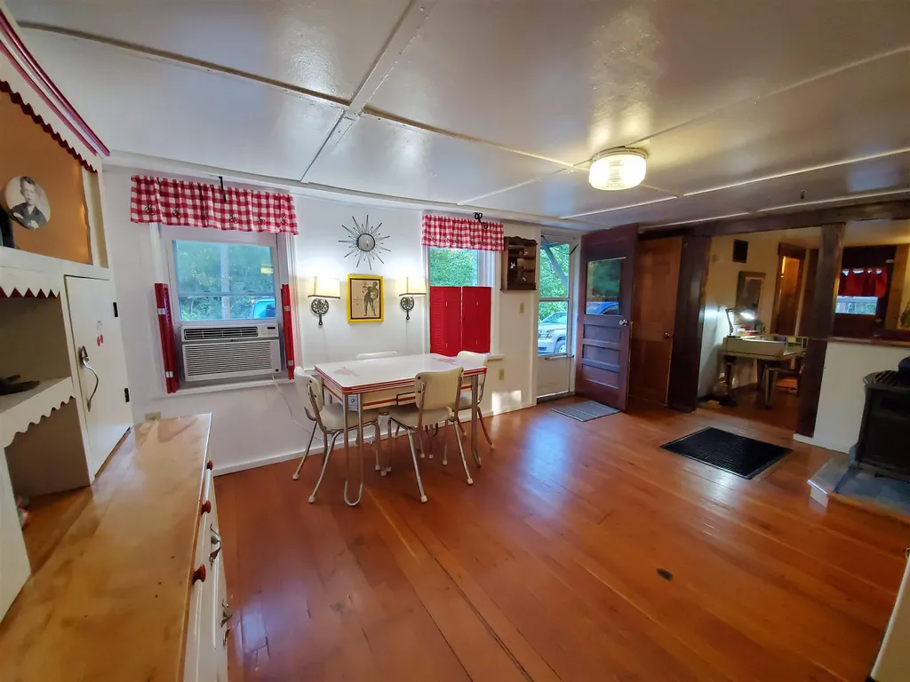 411 Lockehaven Road Enfield NH 03748