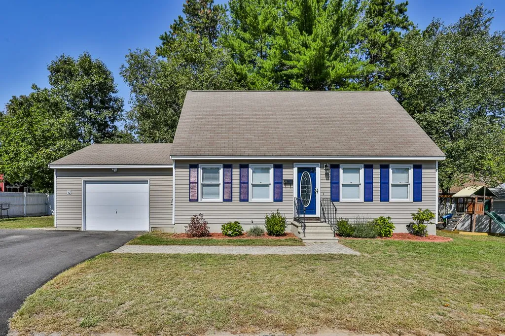 19 Thorndike Street Nashua NH 03060