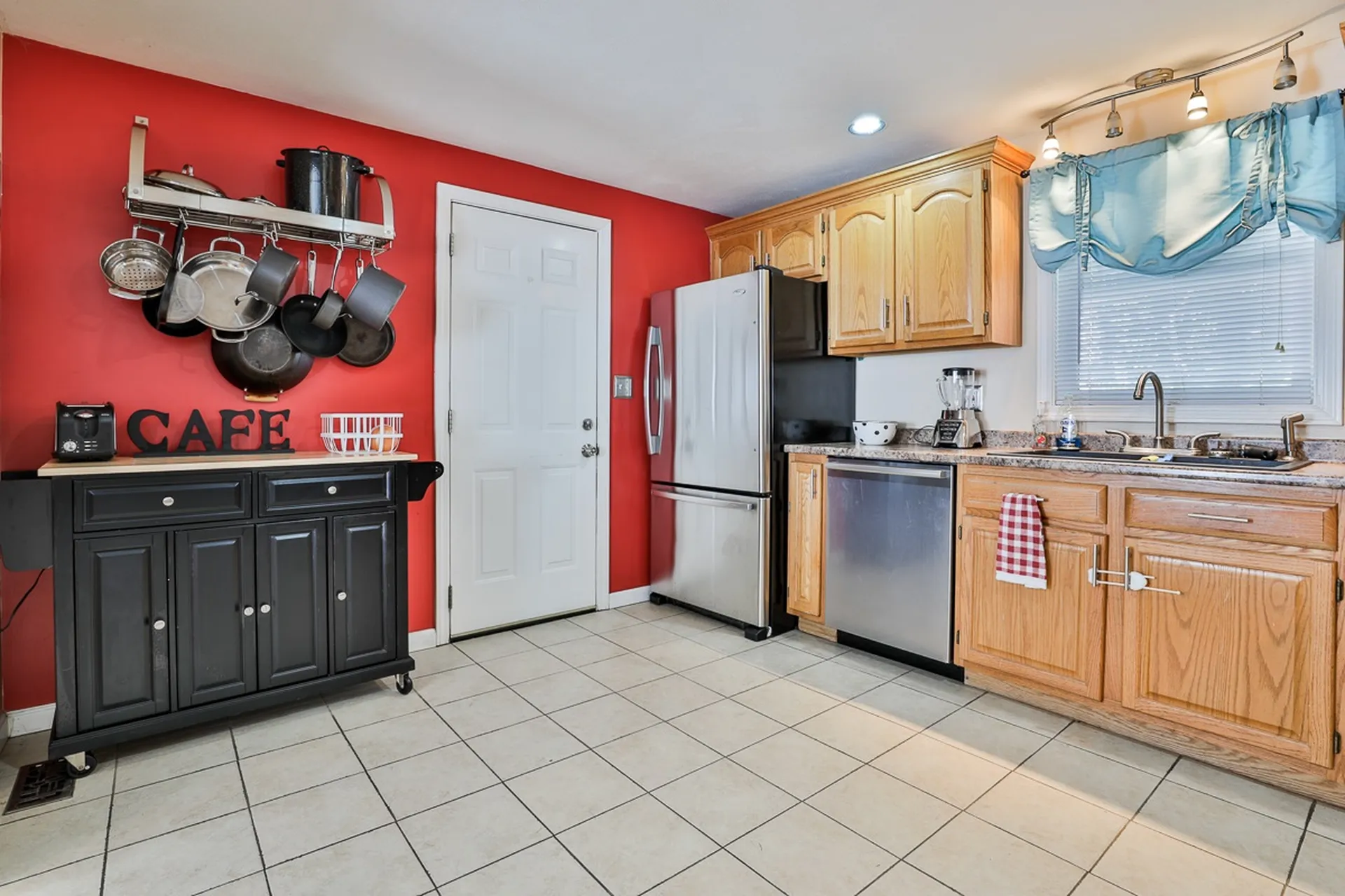 19 Thorndike Street Nashua NH 03060