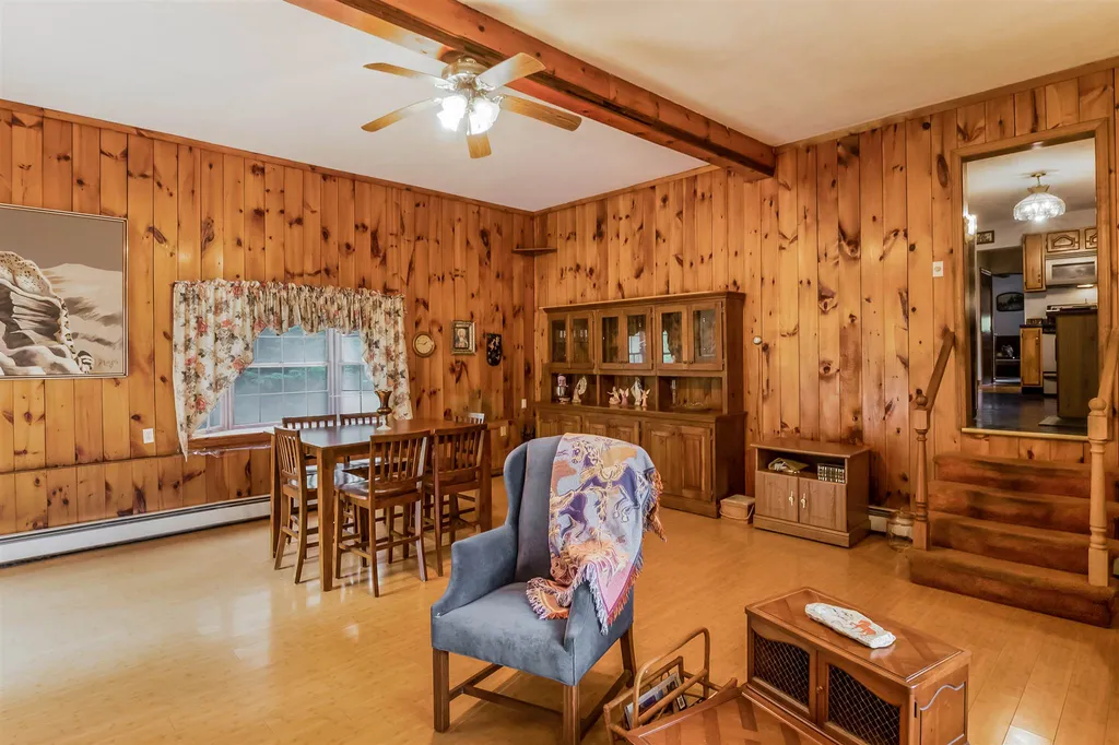 3 Marcoux Road Newton NH 03858-3509