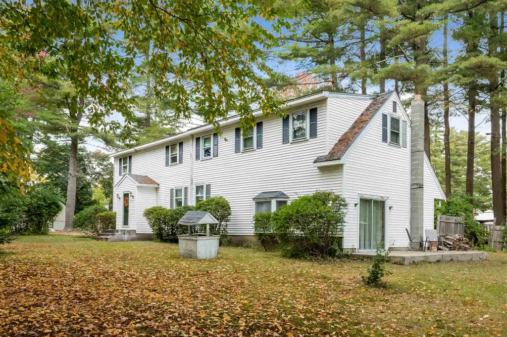 3 Marcoux Road Newton NH 03858-3509