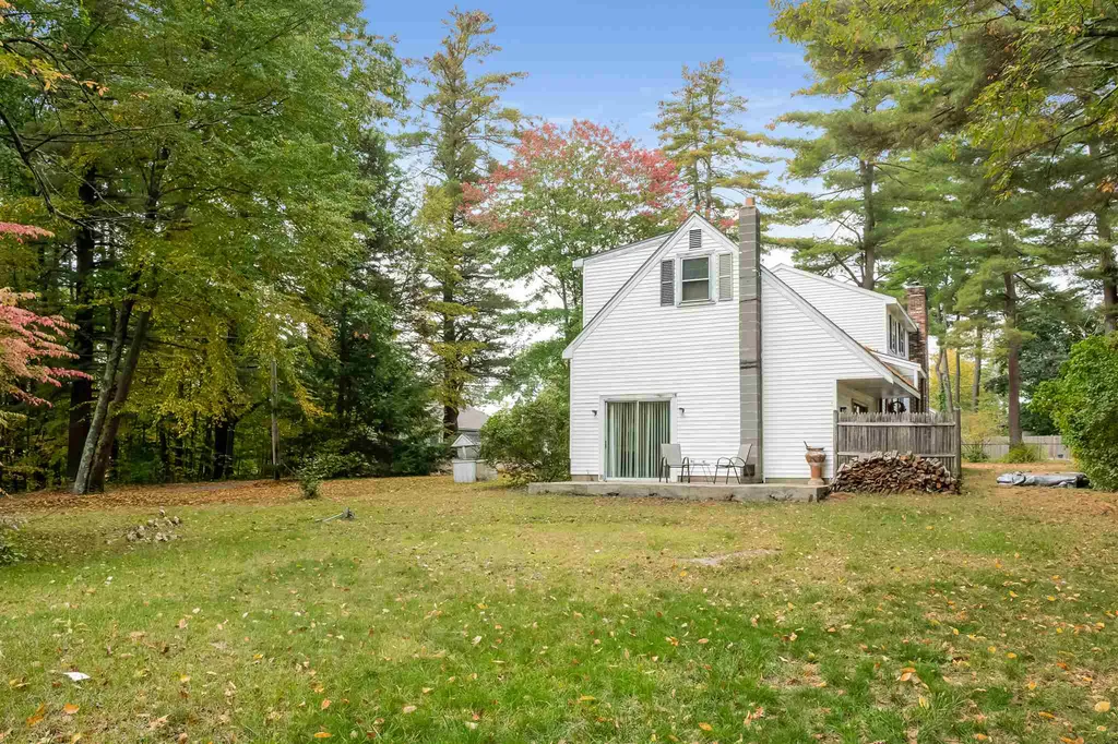 3 Marcoux Road Newton NH 03858-3509