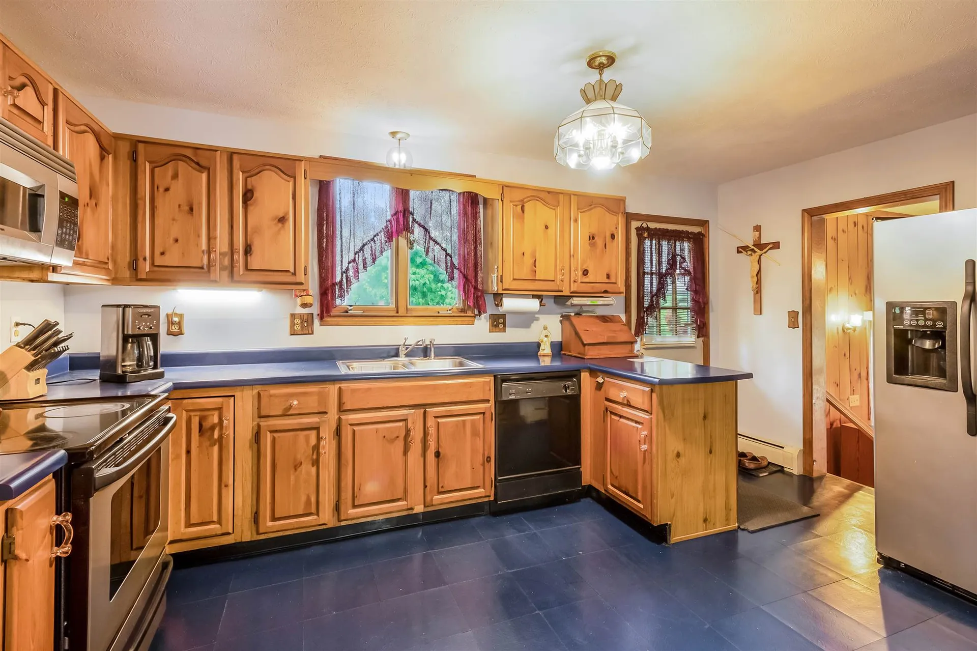 3 Marcoux Road Newton NH 03858-3509
