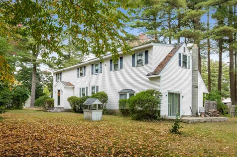 3 Marcoux Road Newton NH 03858-3509