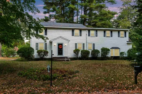 3 Marcoux Road Newton NH 03858-3509