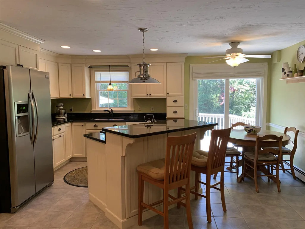 54 Ridgewood Drive Bow NH 03304