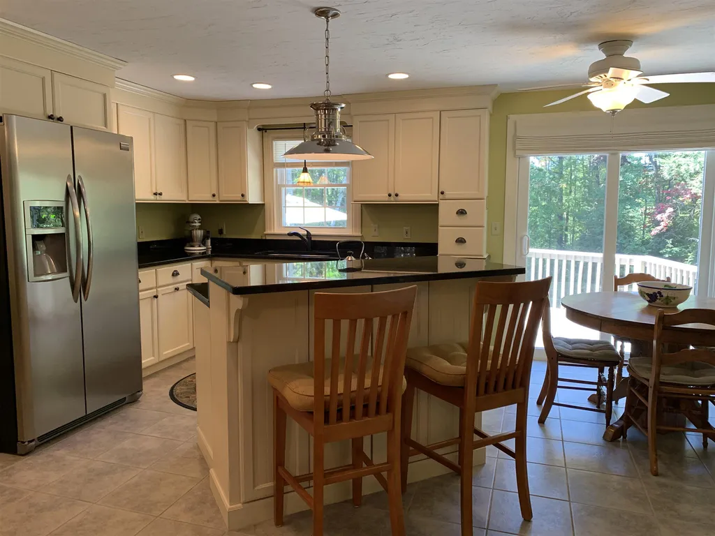 54 Ridgewood Drive Bow NH 03304