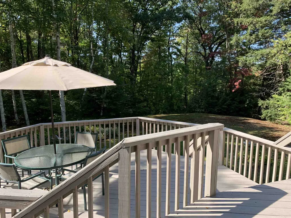 54 Ridgewood Drive Bow NH 03304