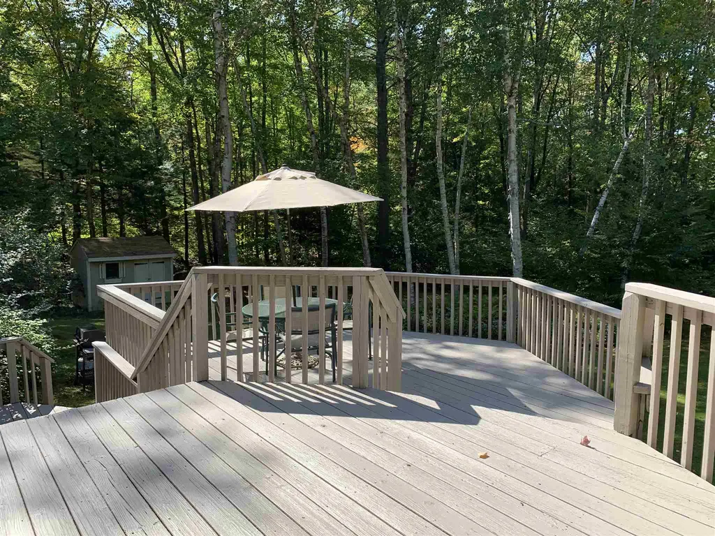 54 Ridgewood Drive Bow NH 03304