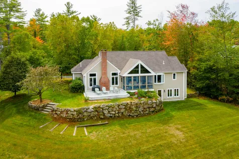 172 Fairway Lane New London NH 03257