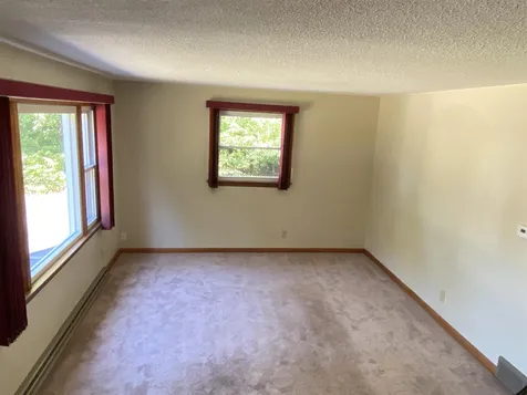 12 Atwood Avenue Hudson NH 03051