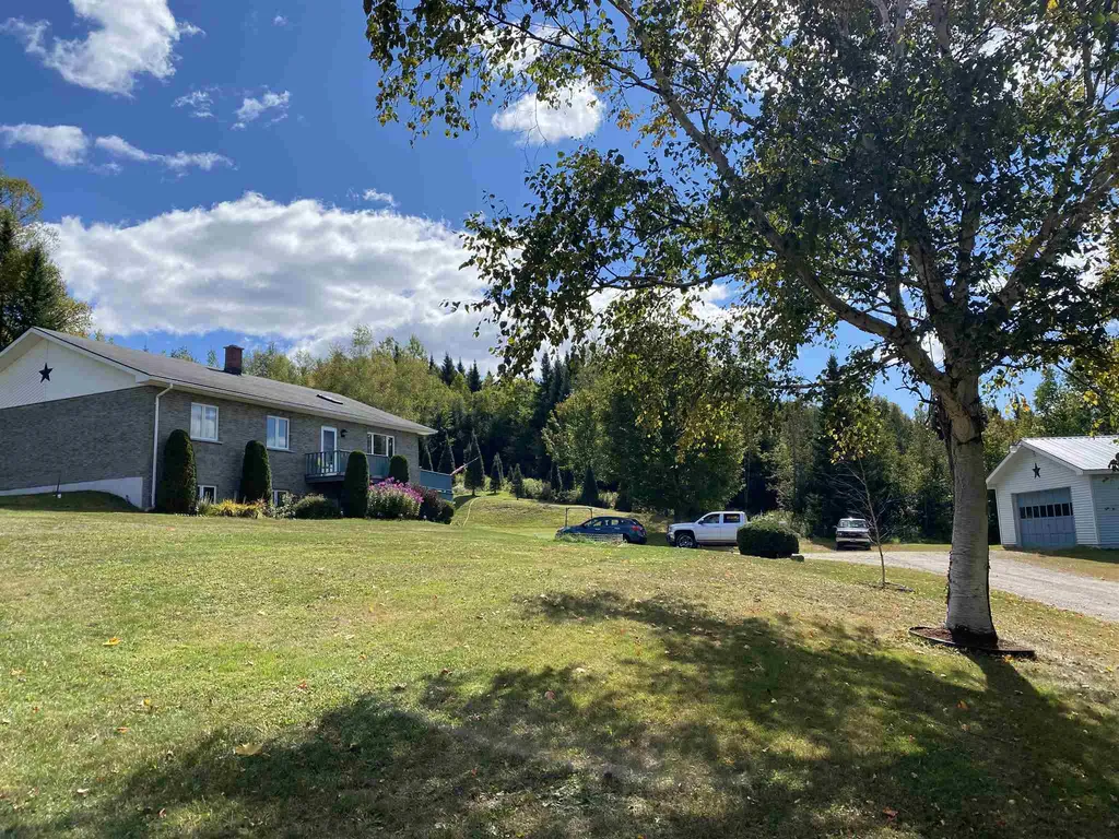 16 Riverview Road Colebrook NH 03576