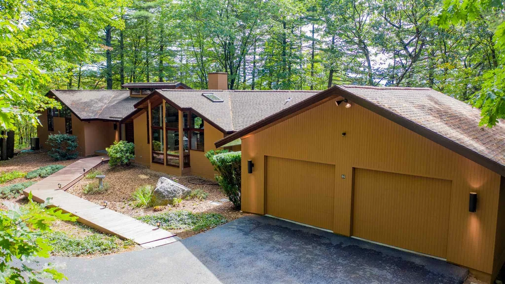 86 Pleasant Street Meredith NH 03253