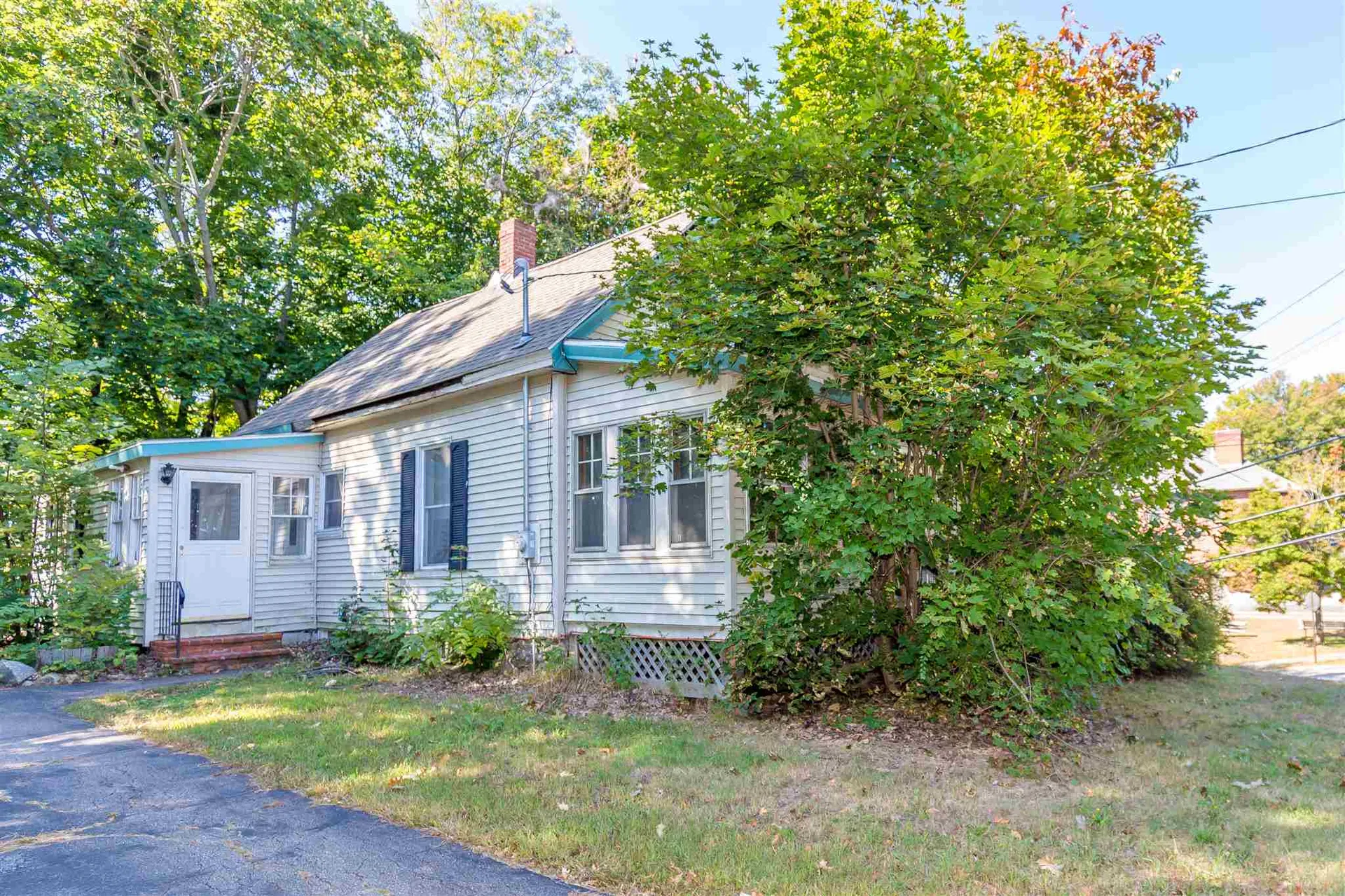 123 Pine Street Laconia NH 03246