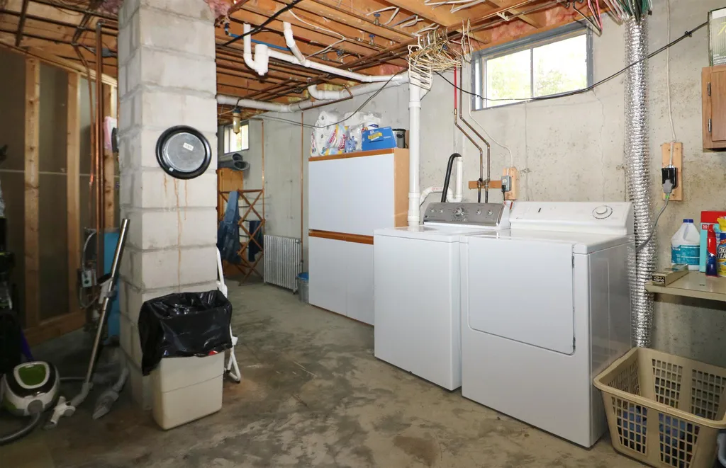 983 North Road Shelburne NH 03581
