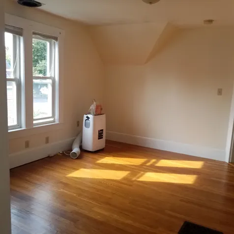 33 Lincoln Avenue Nashua NH 03060