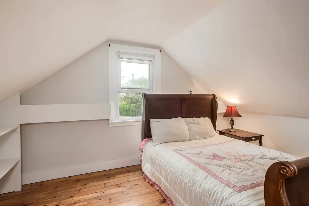 12 Exeter Road North Hampton NH 03862