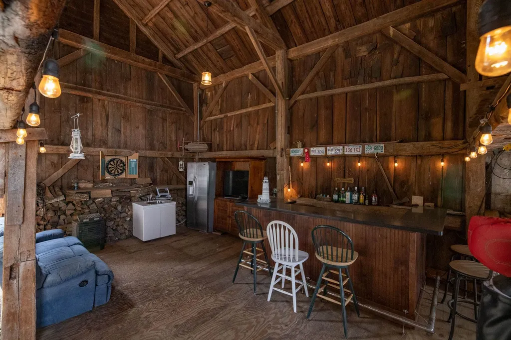 12 Exeter Road North Hampton NH 03862