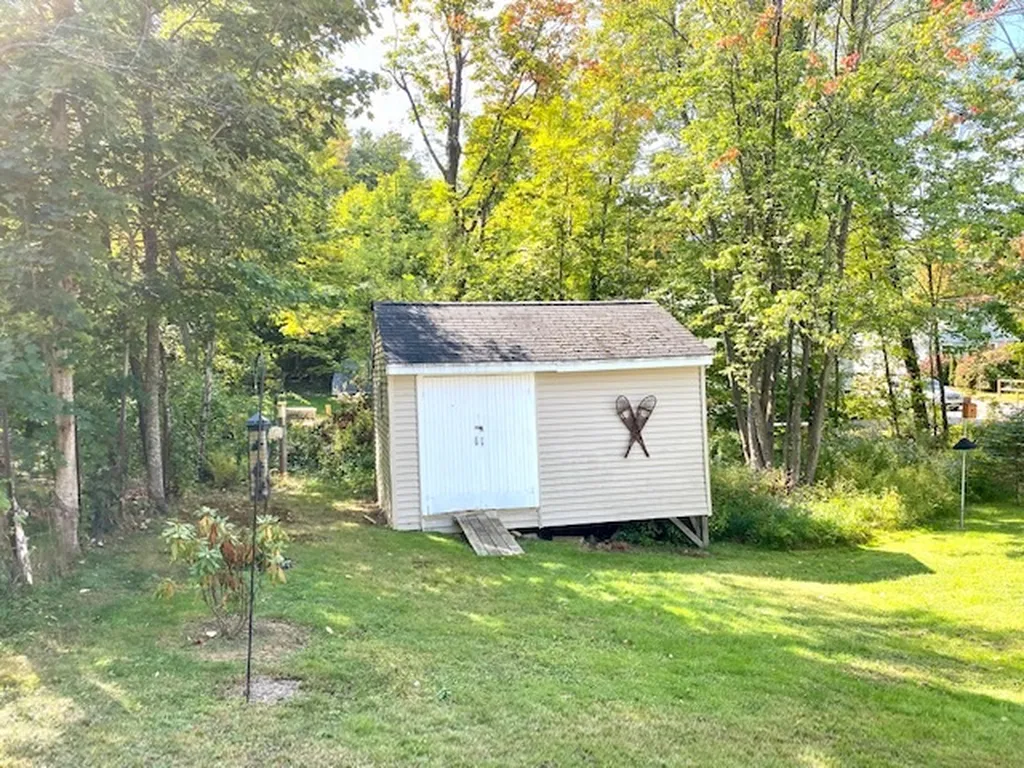 35 Spruce Street Laconia NH 03246