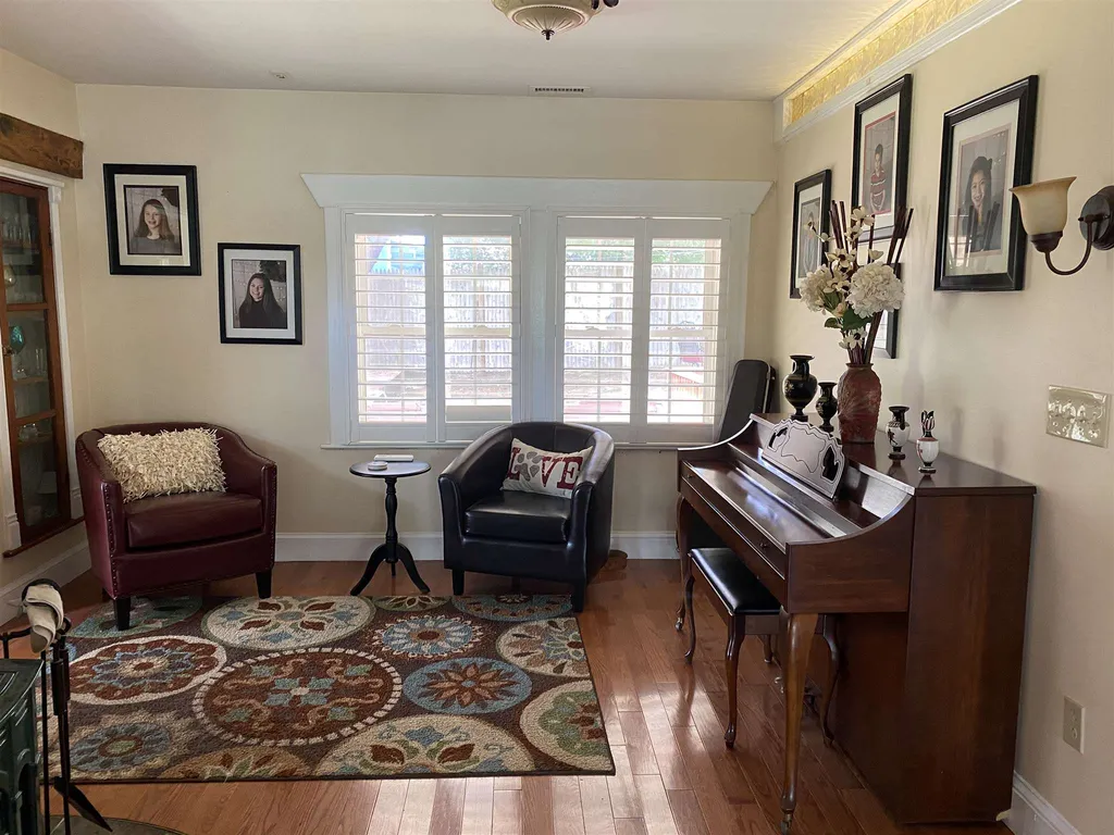 468 Pickering Road Rochester NH 03867