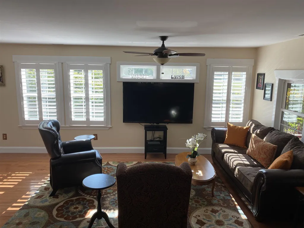 468 Pickering Road Rochester NH 03867