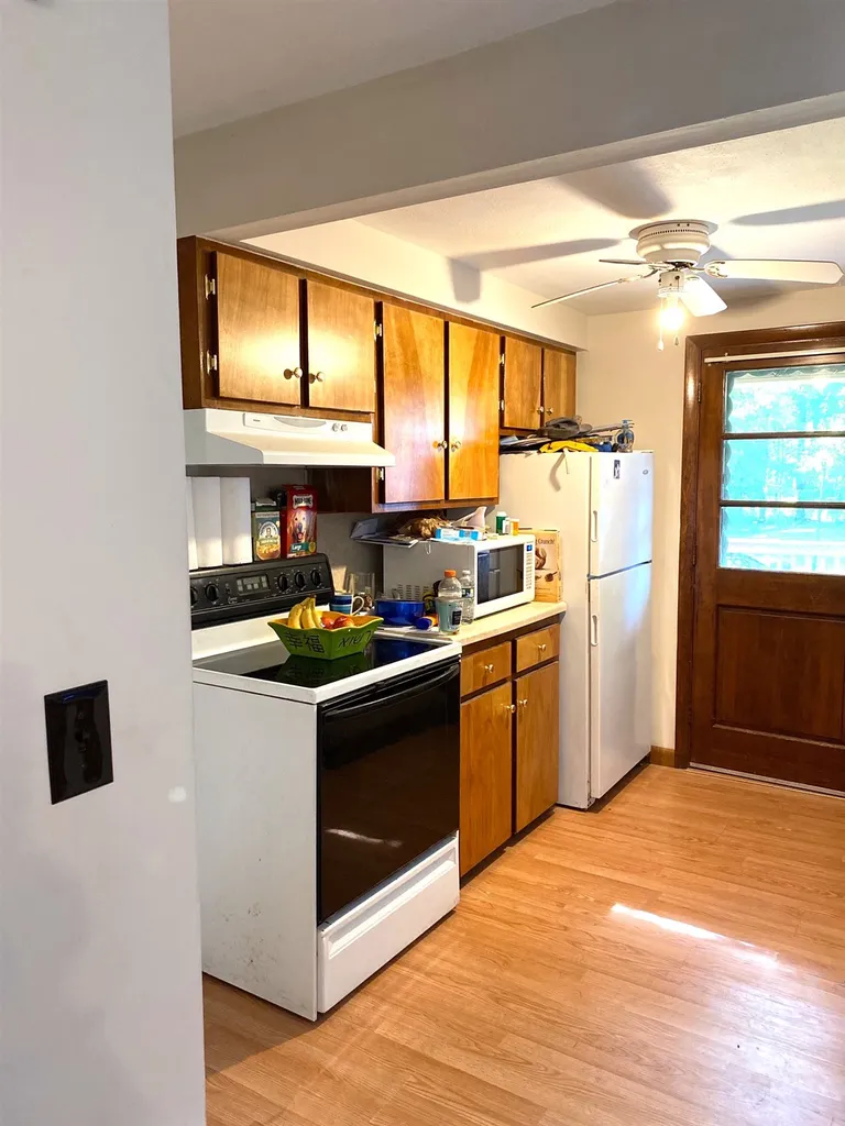 543 Manchester Road Auburn NH 03032