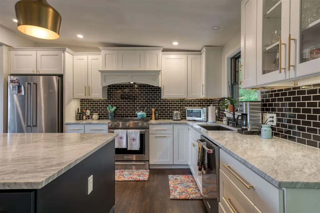254 Sugar House Lane Thetford VT 05075