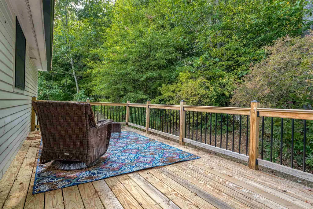 254 Sugar House Lane Thetford VT 05075