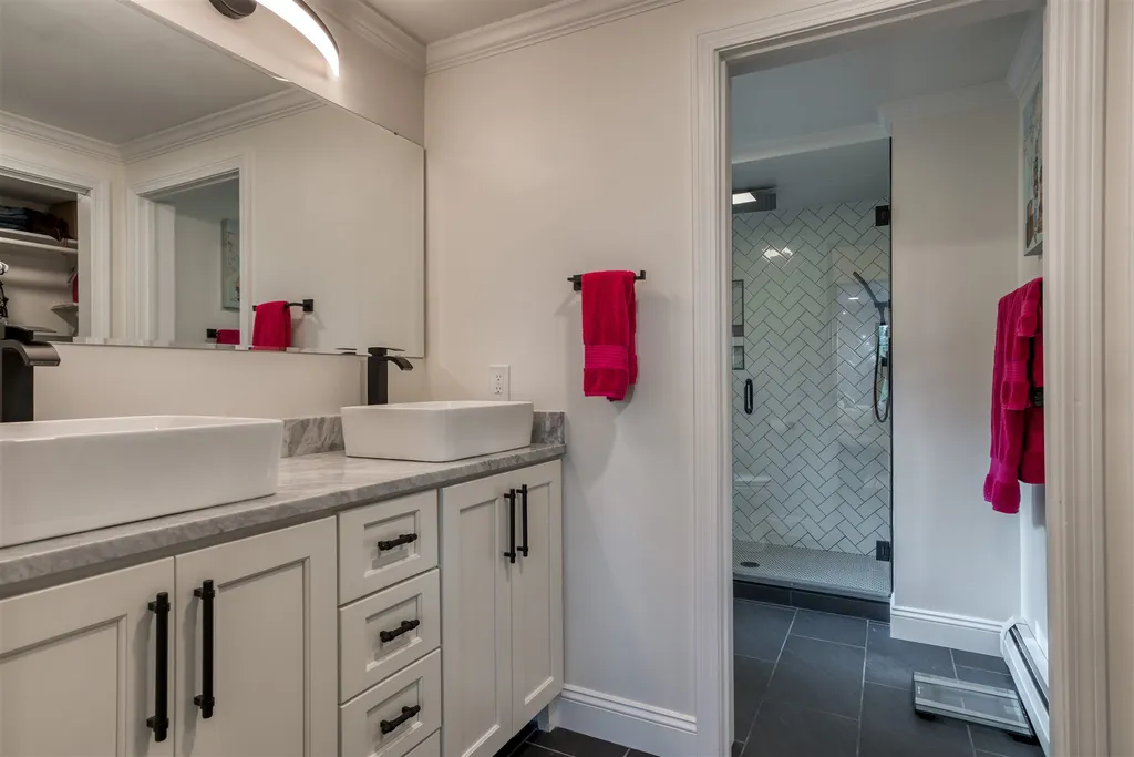 254 Sugar House Lane Thetford VT 05075