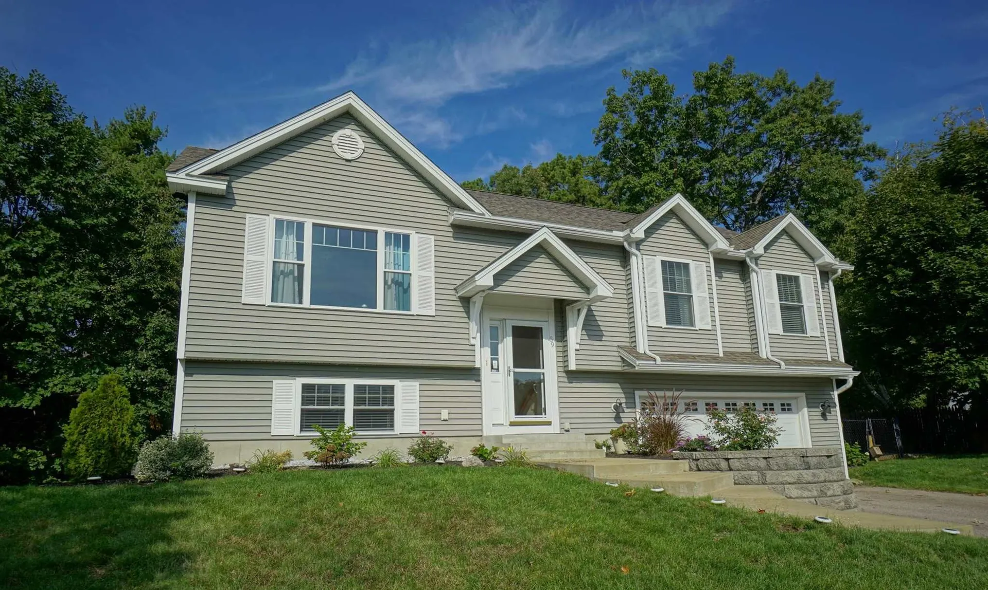 59 South Gray Court Manchester NH 03103