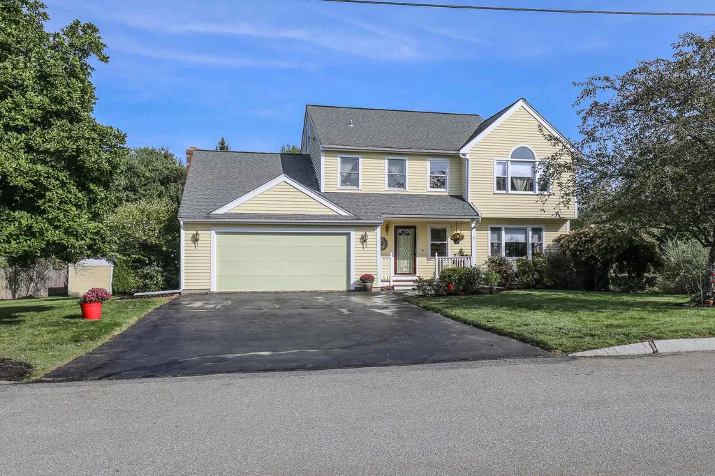 9 Lojko Drive Nashua NH 03062