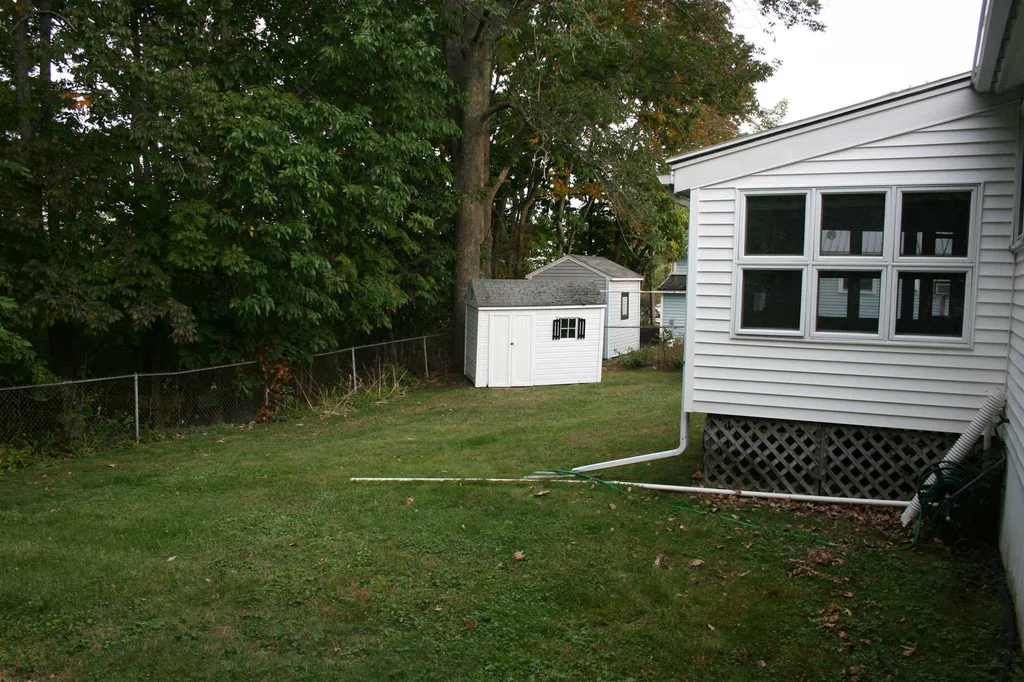 6 Coakley Road Portsmouth NH 03801