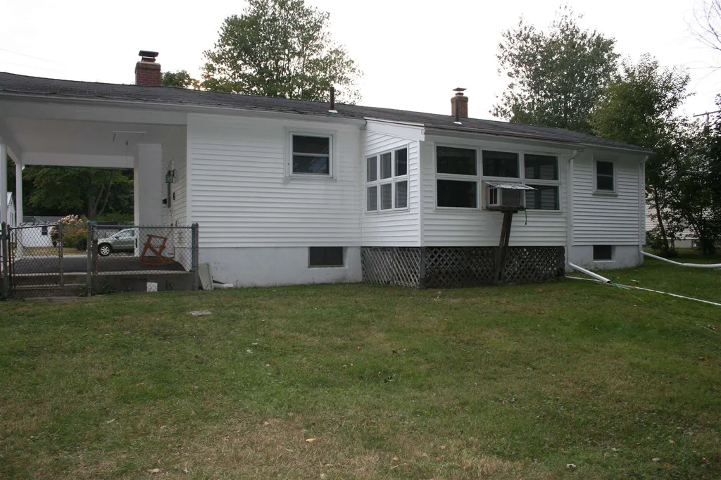 6 Coakley Road Portsmouth NH 03801