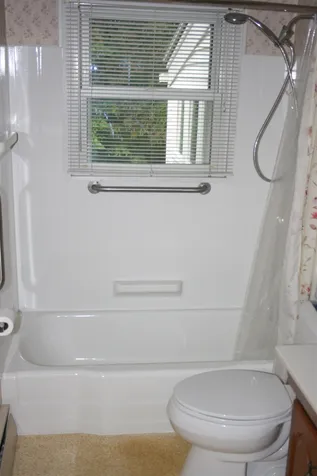 6 Coakley Road Portsmouth NH 03801