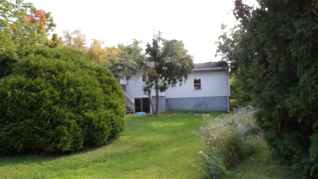 55 Harbour Road Bennington VT 05201