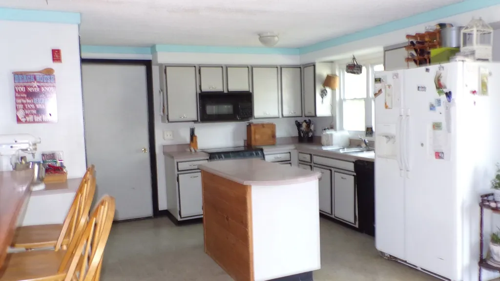 55 Harbour Road Bennington VT 05201