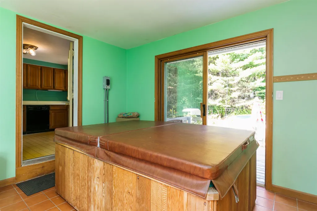 27 Glance Road Windham NH 03087