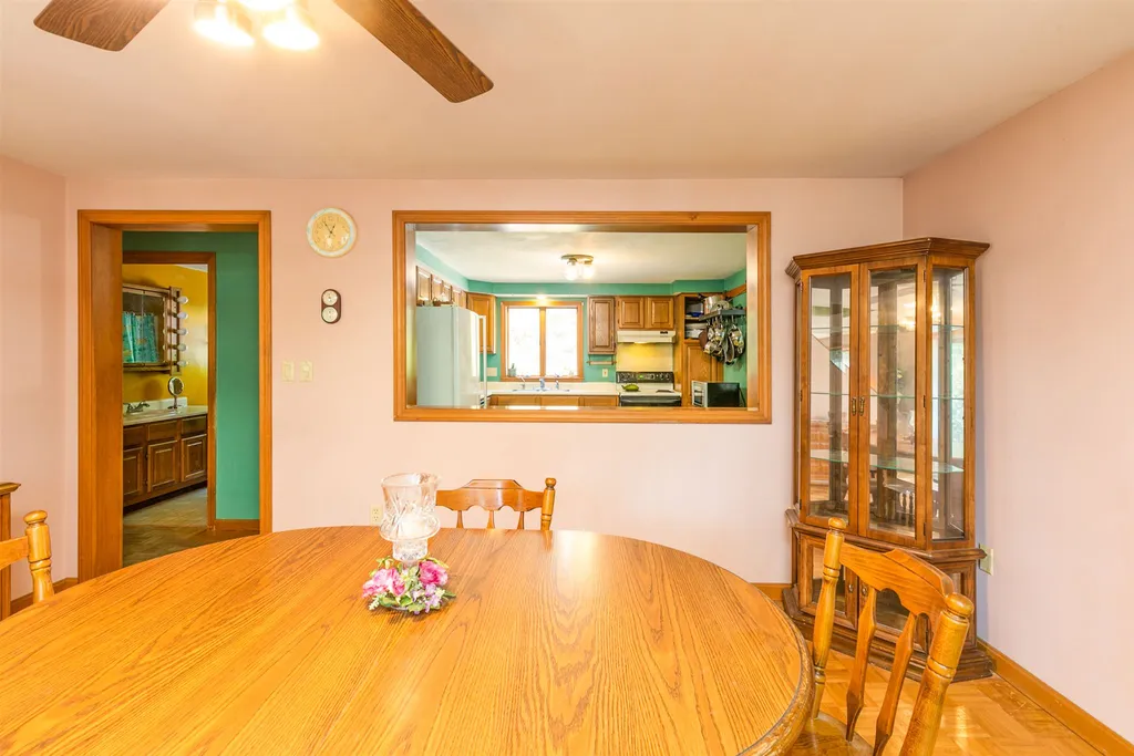 27 Glance Road Windham NH 03087