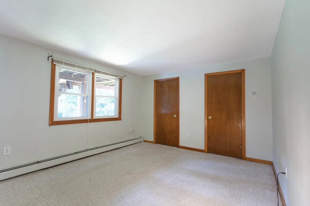 881 Mammoth Road Manchester NH 03104