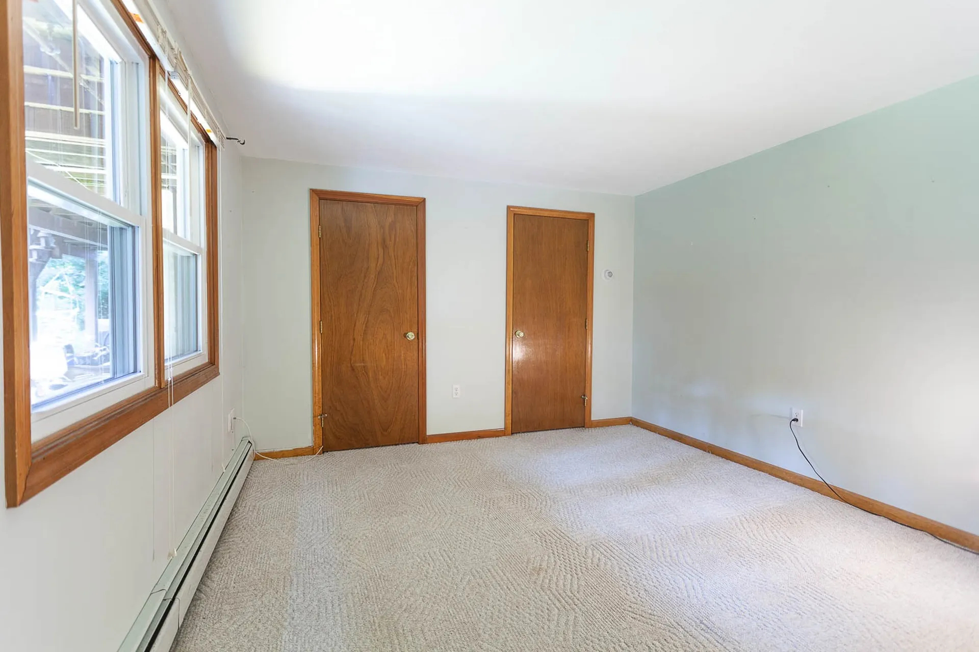 881 Mammoth Road Manchester NH 03104