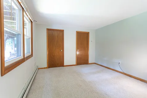 881 Mammoth Road Manchester NH 03104