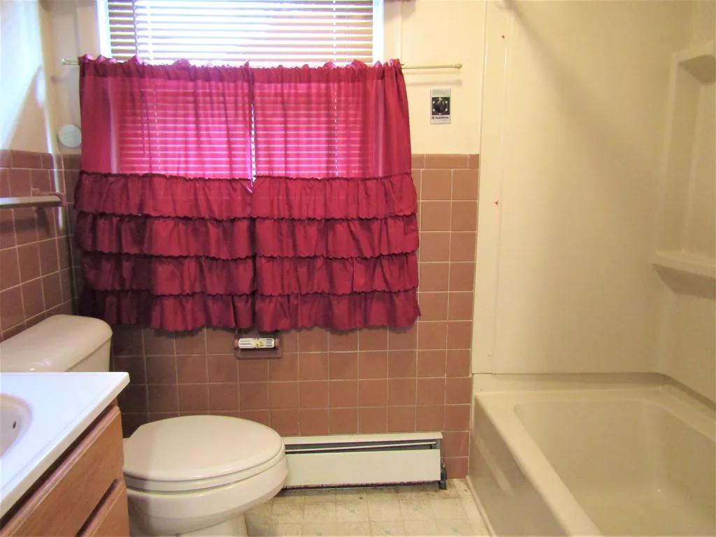 6 Frances Street Franklin NH 03235