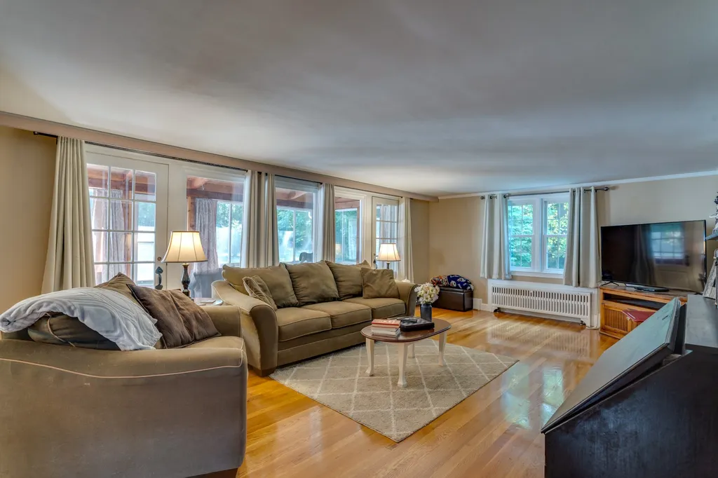 1 Dartmouth Lane Rochester NH 03867