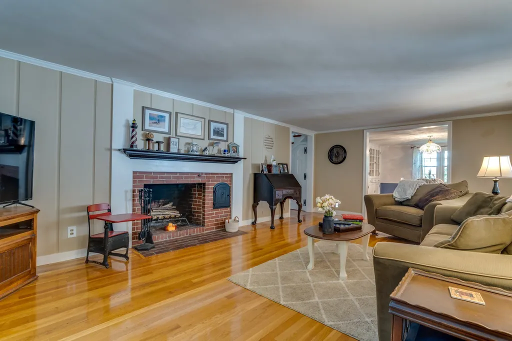 1 Dartmouth Lane Rochester NH 03867