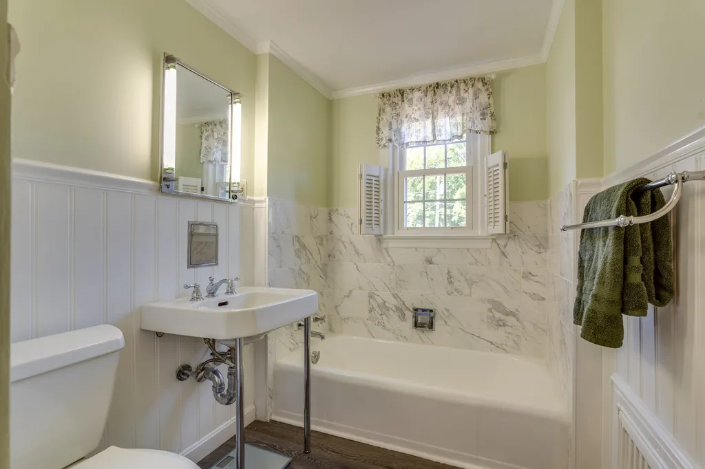 1 Dartmouth Lane Rochester NH 03867